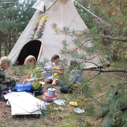 Radošā krāsu darbnīca, ko sāka radīt paši bērni..