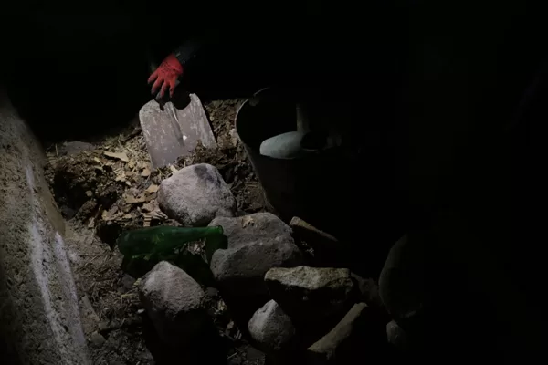Laiks ķerties klāt pagraba tumšajiem nostūriem un dzīt tos netīros velnus ārā..